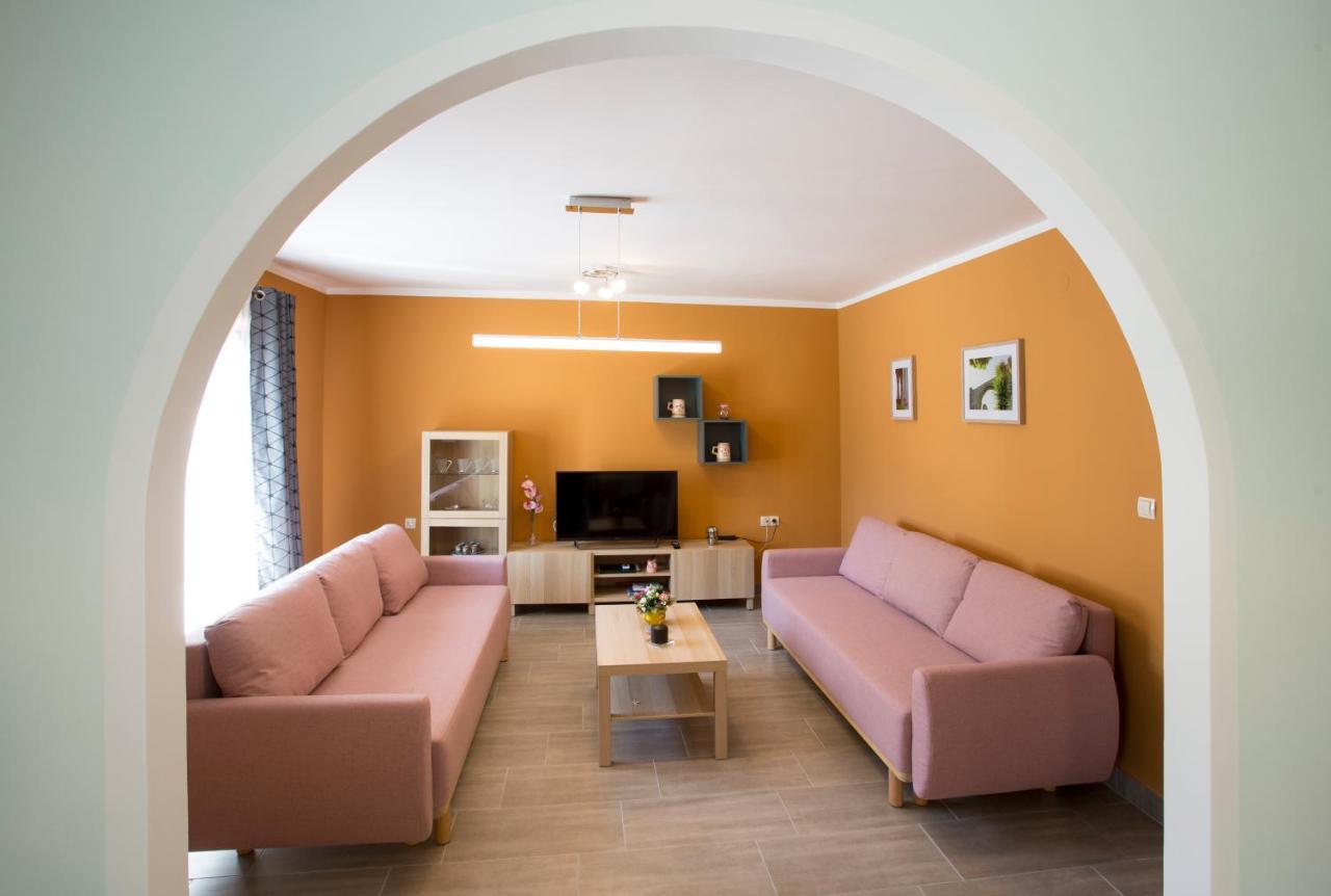 קסטב Apartman Lori מראה חיצוני תמונה