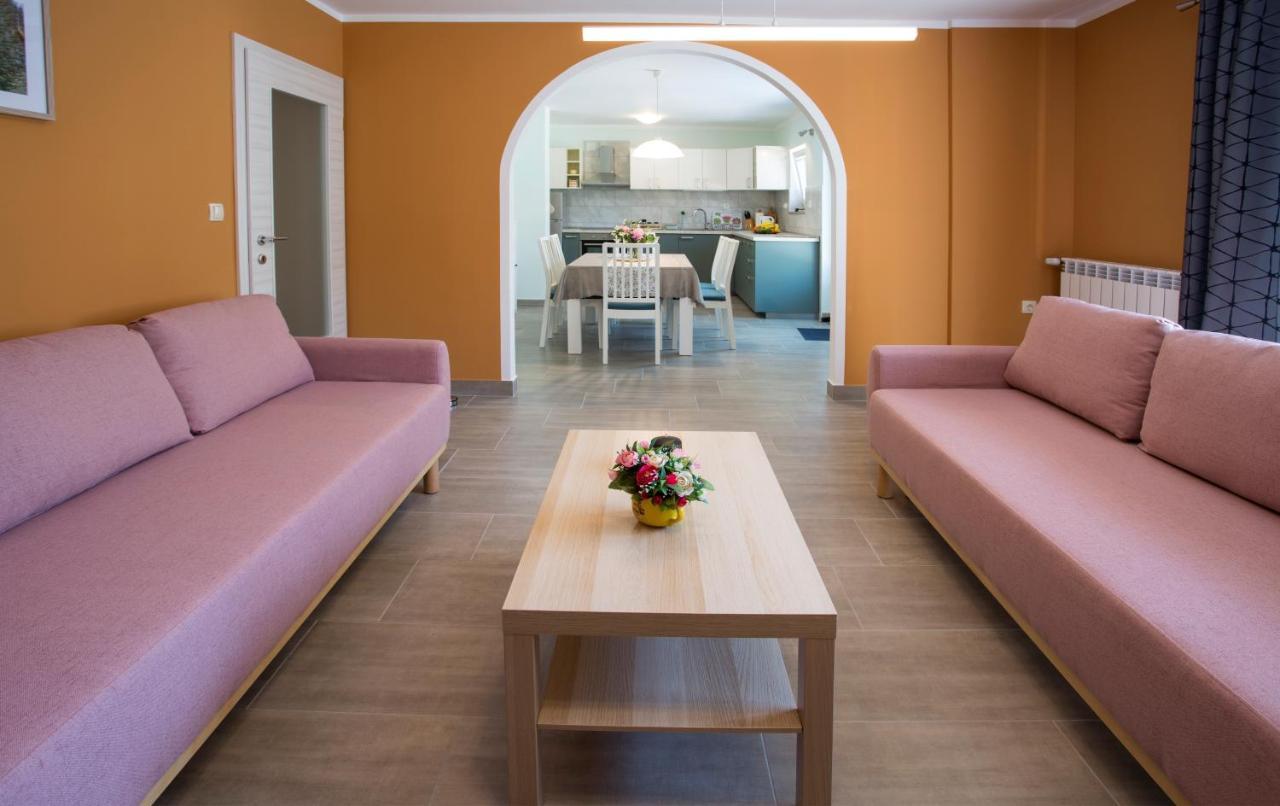 קסטב Apartman Lori מראה חיצוני תמונה