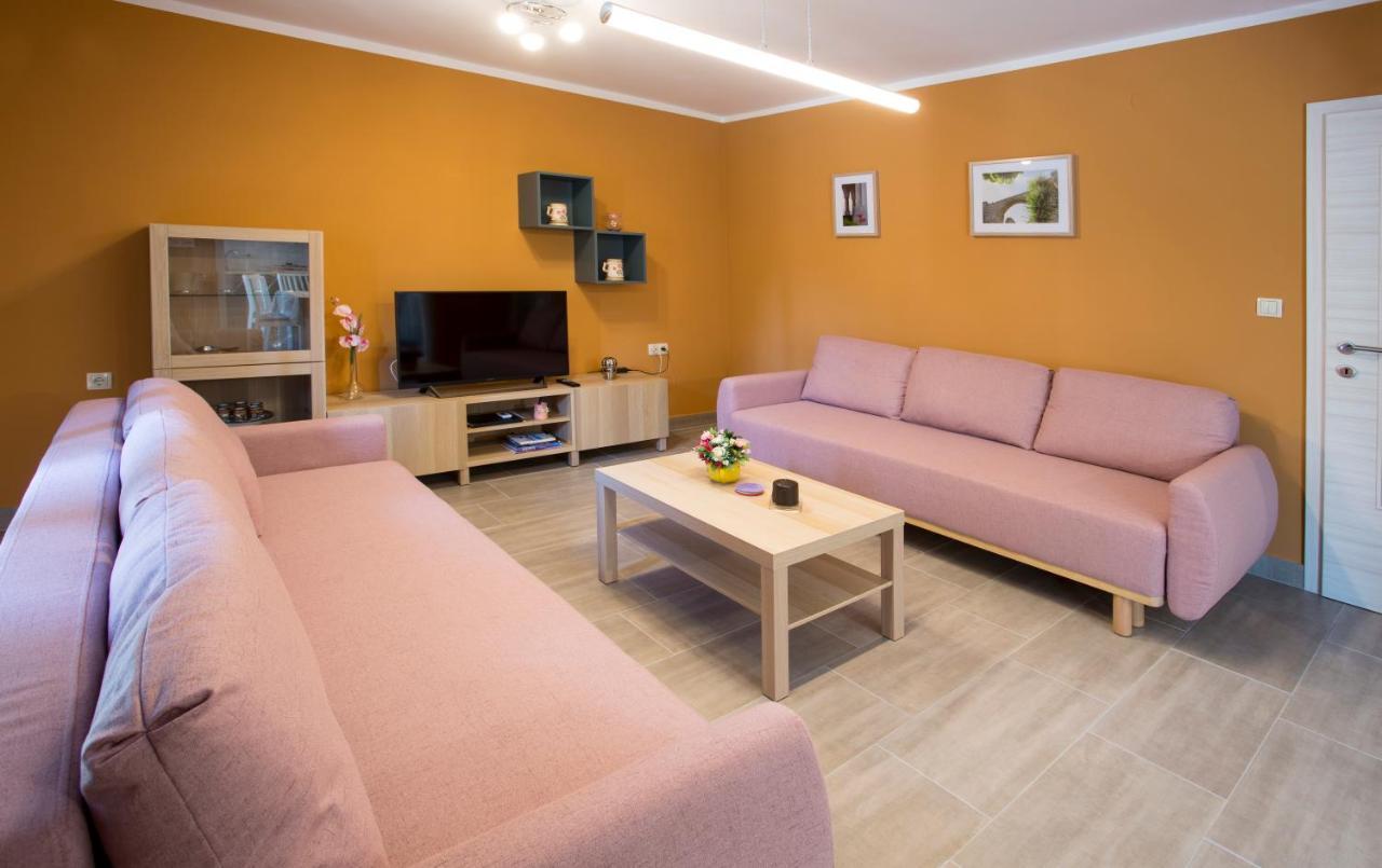 קסטב Apartman Lori מראה חיצוני תמונה