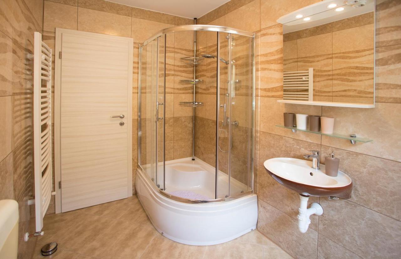 קסטב Apartman Lori מראה חיצוני תמונה